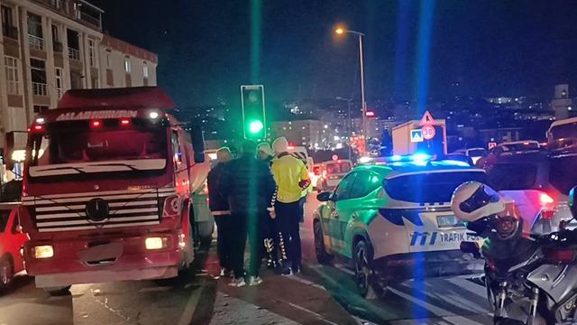 Gaziosmanpaşa’da kahreden ölüm! 15 yaşındaki Asel, su tankerinin çarpması sonucu hayatını kaybetti 