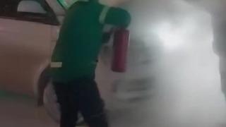 Akaryakıt istasyonunda korkutan yangın! Cep telefonu kamerasına yansıdı