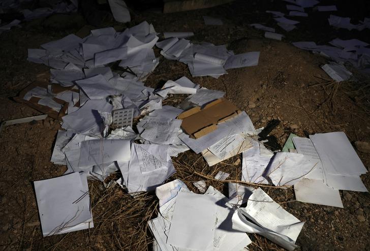 Suriye iç savaşının gizli yüzü: Esad rejimi askerlerinin belgeleri ortaya çıktı! Hepsi yol kenarında terk edilmiş halde bulundu... G4