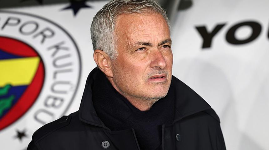Jose Mourinho'nun göz bebeği devre arasında gidebilir! İtalyan ekibi Fenerbahçe'ye 10 milyon Euro'dan fazla teklif yaptı