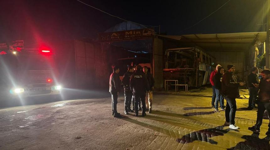 Antalya'da tamir atölyesinde çıkan yangında 1 kişi hayatını kaybetti