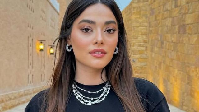 Sen Ağlama İstanbul'un Şehrazat'ı Simay Barlas, basketbolcu sevgilisini paylaştı! Beğeni yağdı