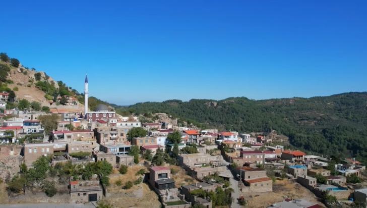 Boşanmanın ardından tüm hayatı değişti! Ceyda Düvenci doğanın içindeki köye taş ev yaptırdı! Görenler hayran kaldı G1
