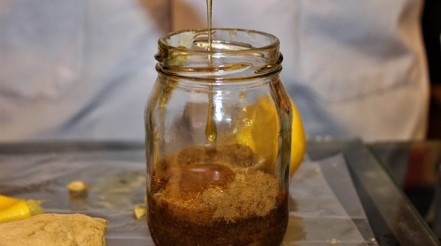 Faydası 1 tatlı kaşığında saklı! Bunu yiyene hastalık uğramıyor