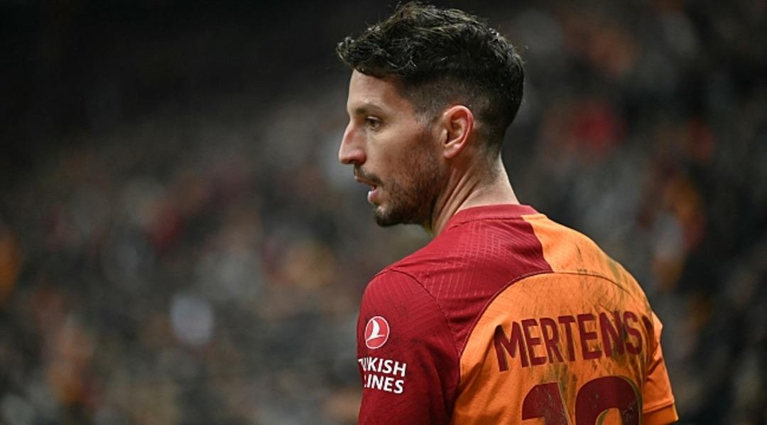 Galatasaray'da Mertens için herkesi şaşırtan karar! Özel olarak görüşme yapılacak