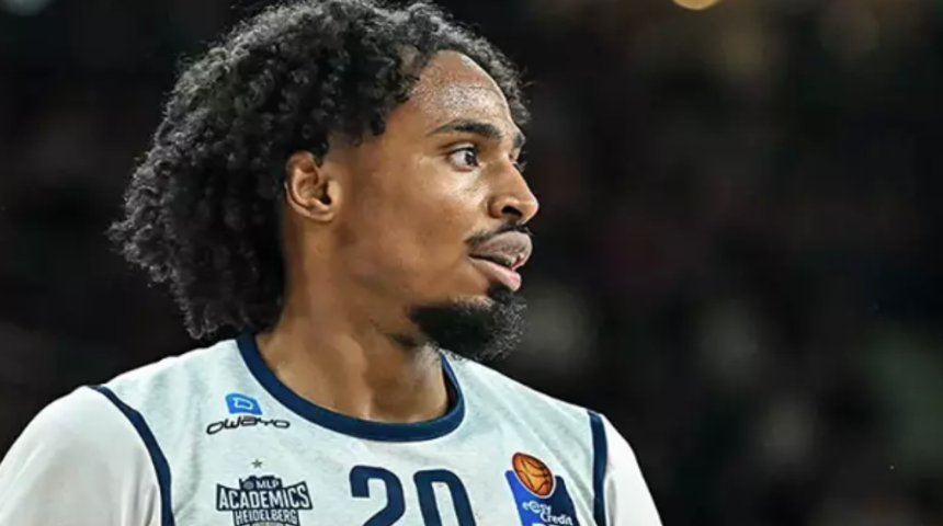 Galatasaray, ABD’li basketbolcu Michael Young’u kadrosuna kattı