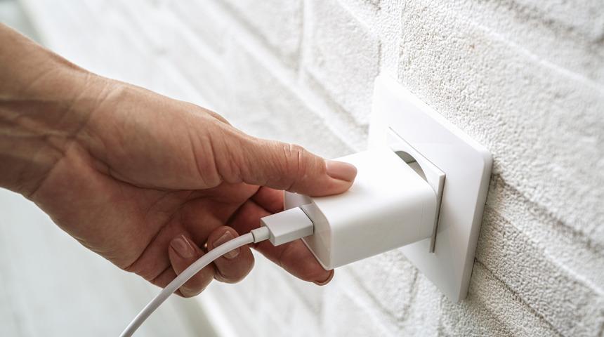 Şarj adaptörü neden ısınır? Şarj adaptörü neden bozulur?