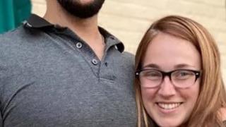 Evlilik yıldönümlerini kutlamak için  tatile çıktılar! Cani koca karısını parçalayıp karavanın banyosunda bıraktı... Bacağını bıçakla kestiğimi hatırlıyorum 