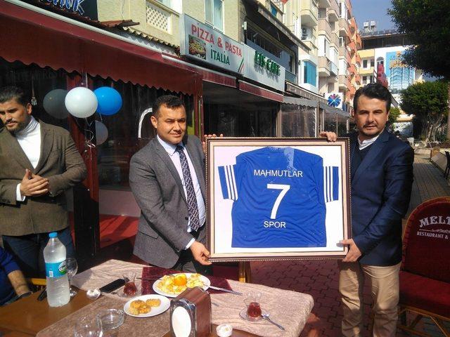 Mahmutlarspor S&uuml;per Amat&ouml;r Lig&rsquo;e y&uuml;kseldi 1