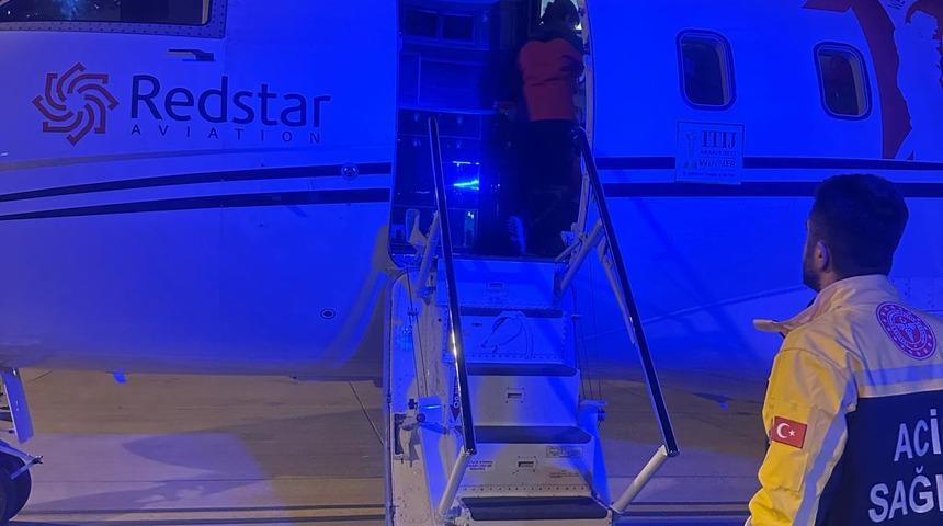 Mardin'de ambulans uçak 1 günlük bebek için havalandı