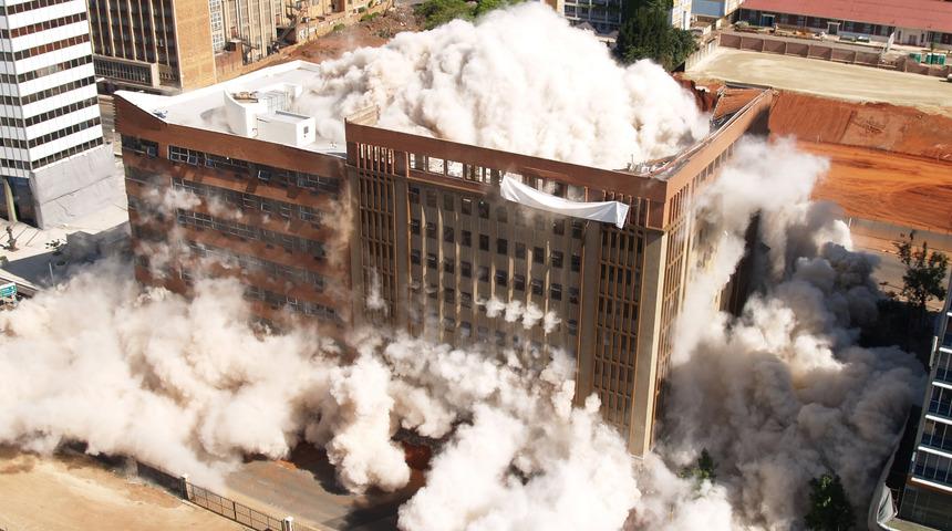 Rüyada bina yıkılması ne anlama gelir? Rüyada yıkılan binanın altında kalmak neye işaret ve neye yorumlanır?