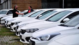 İkinci el arabada bir dönem bitti! 'Fiyatı çok uygun olmasına rağmen elde kalıyor'