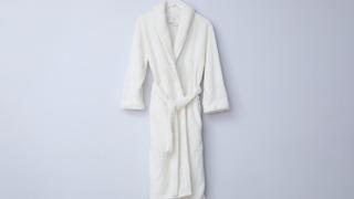 Rüyada bornoz görmek ne anlama gelir? Rüyada bornoz hediye almak neye işaret ve neye yorumlanır?