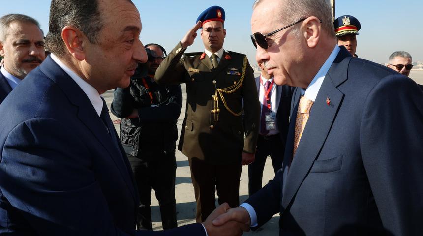 Cumhurbaşkanı Erdoğan Mısır'da! 'Suriye'nin yanındayız' mesajı