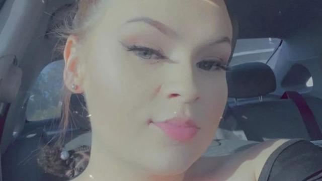 Kirpik yapıştırıcısı korneasını eritti! Göz küresi çıkartılıp yerine mermer konuldu: Göz kapağım zımpara gibi oldu 