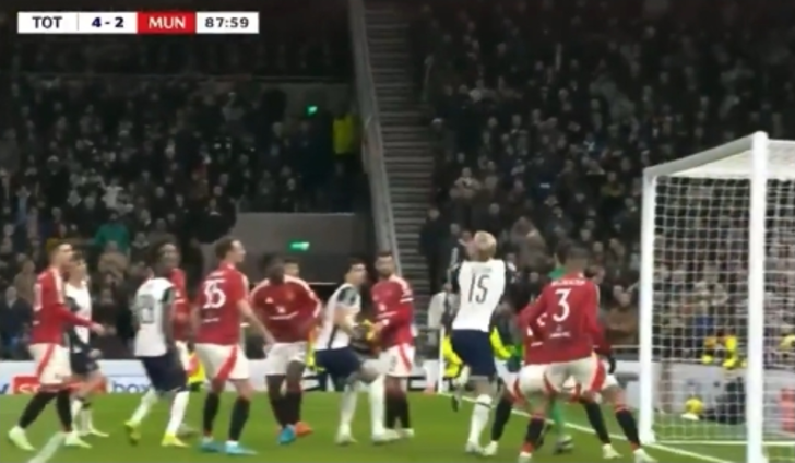 Altay Bayındır kornerden gol yedi! Sadece İngiltere'de değil, tüm Avrupa'da gündeme oturdu G5