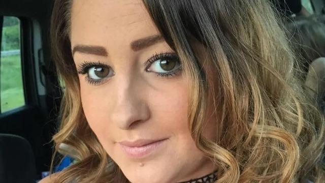 Kıskançlık krizine giren koca cinnet getirdi! Çocuklarının gözü önünde dövülerek öldürülmeden önce alyansını yutmaya zorlandı