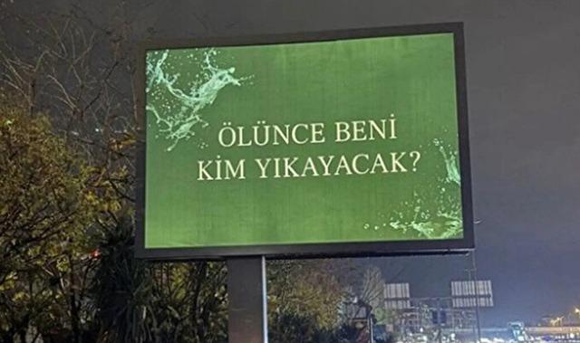 'Ölünce Beni Kim Yıkayacak?' tanıtım afişi büyük ses getirmişti! Gassal'ın galası yapıldı! Ahmet Kural yorum yapmak istemedi! O anlar gündemde