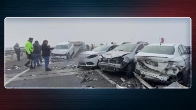 Diyarbakır 13 aracın karıştığı zincirleme kaza: Yaralılar var