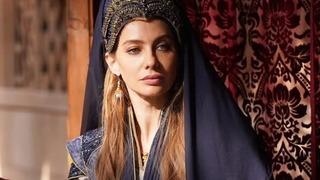 Milyarder sevgilisinden yeni ayrılmıştı! Tuba Ünsal aradığı aşkı ünlü şefte buldu! Böyle görüldüler