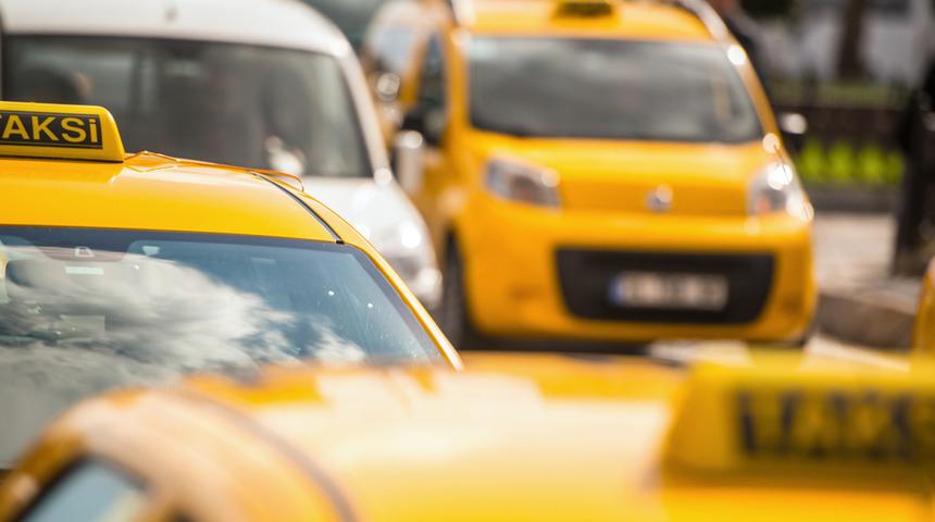 Bunu yapmayan şoförler 1 Mart 2025'ten sonra trafiğe çıkamayacak! Araç muayenesinden geçebilmek için şartlar belli oldu