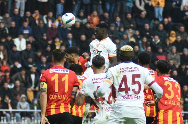 Süper Lig'de ilk devre bitti, Ahmet Çakar şampiyonu 'ben hayatımda böyle bir lig görmedim' diyerek açıkladı! G4