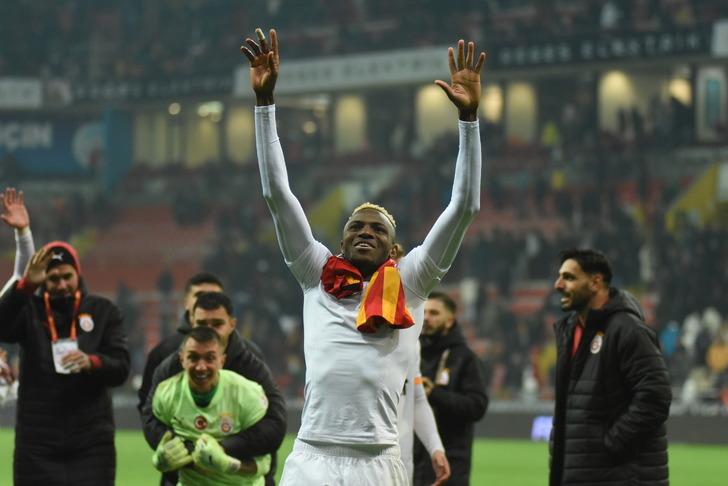 Süper Lig'de ilk devre bitti, Ahmet Çakar şampiyonu 'ben hayatımda böyle bir lig görmedim' diyerek açıkladı! G1