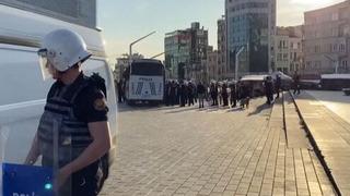 Beyoğlu'ndaki izinsiz gösteride 59 kişiye gözaltı! 9'u tutuklandı