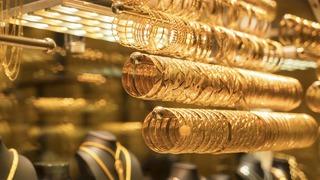 Altınlarını bozdurmaya başladılar! 'Ellerinde kağıt para olması gerekiyor' Ev, araba derken...