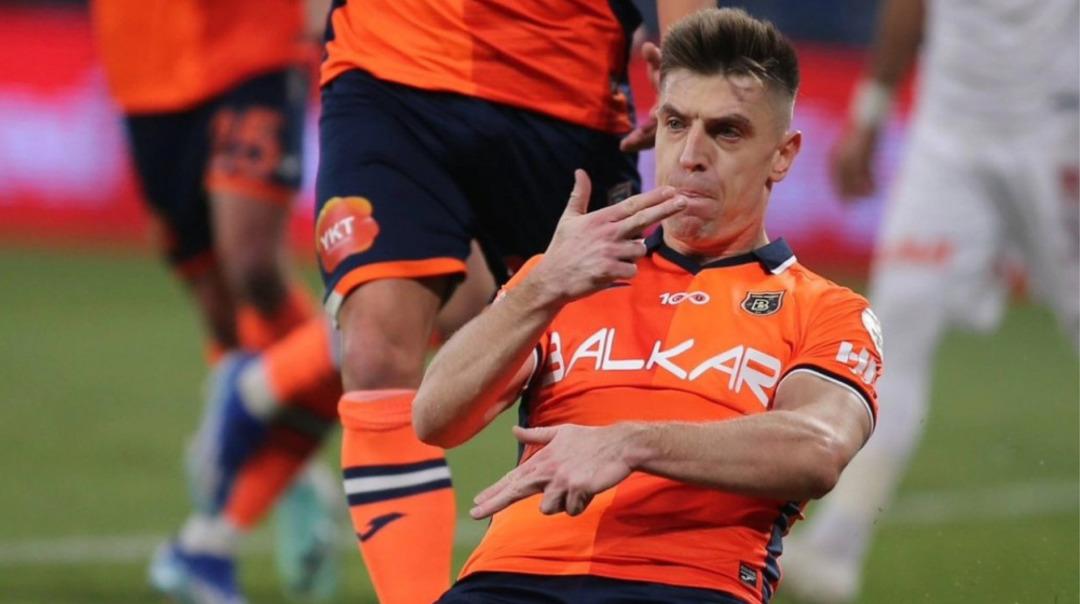 krzysztof-piatek-basaksehir-1703164788-124744