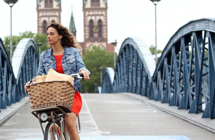 Bana Sevmeyi Anlat Dizisinden İlk Fotoğraflar G5