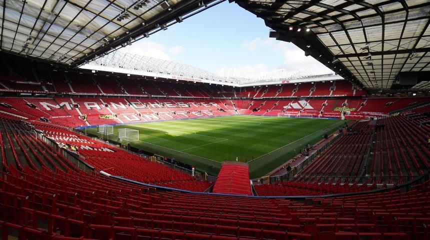 Manchester United'ta kırmızı alarm! Old Trafford'u fareler bastı... Hijyen puanı düşürüldü!