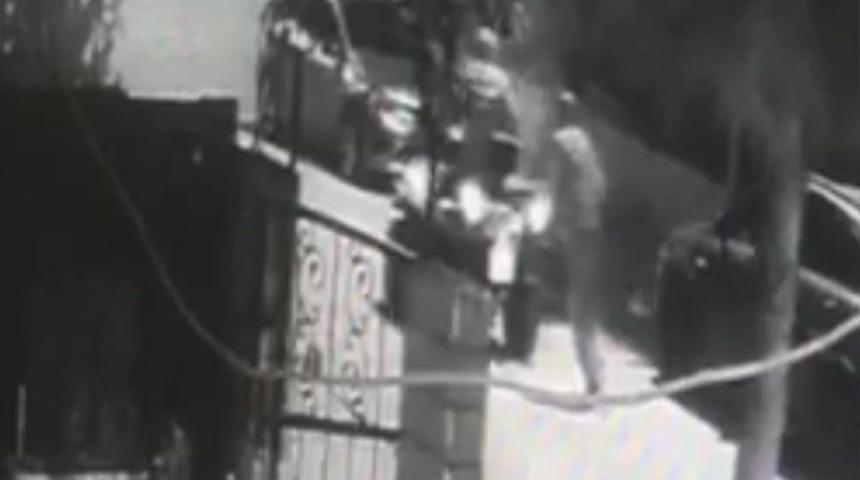 Hırsızlık suçuyla girdikleri cezaevinden izinli çıkıp tekrar hırsızlık yaptılar! Alem Yapmaya giderken...