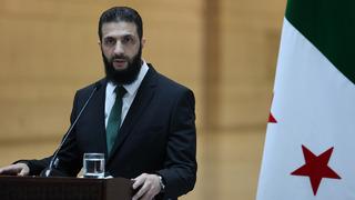 Suriye'de yeni dönem! Ahmed eş-Şara Anlaştık diyerek duyurdu: Tüm muhalif gruplar kendini feshedecek!