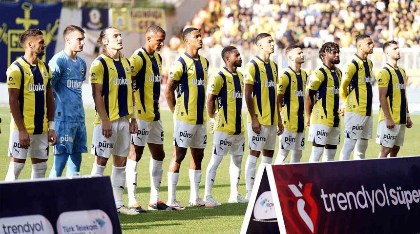 Fenerbahçe ligin ilk yarısında geçtiğimiz sezonun gerisinde kaldı