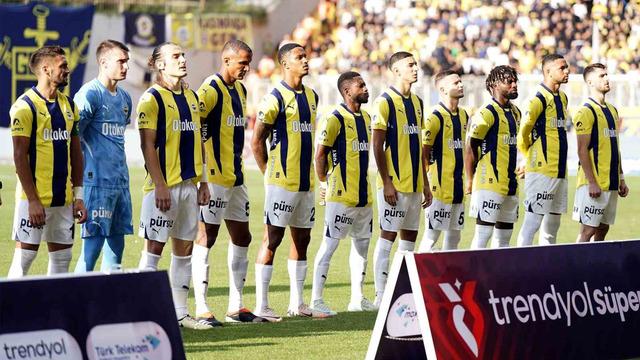 Fenerbahçe ligin ilk yarısında geçtiğimiz sezonun gerisinde kaldı