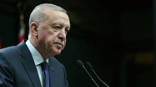 Erdoğan asgari ücreti artıracak mı? Refah payı ve ek zam gelir mi? 'Hayırlı olsun' dedi ama gözler AK Parti Grup Toplantısı'nda! Saatler kaldı...