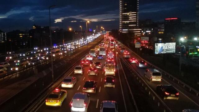 İstanbul'da yoğunluk yüzde 80'i gördü