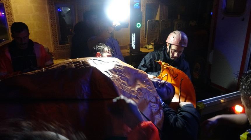 Zemin kırıldı, 180 kiloluk aşçı içine düştü! AFAD ve itfaiye ekipleri seferber oldu