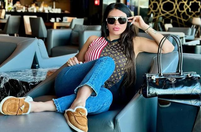 Şarkıcı Ebru Polat sinirden deliye döndü... Dolandırıcılara seslendi: "Hataları beni paylaşmak oldu"