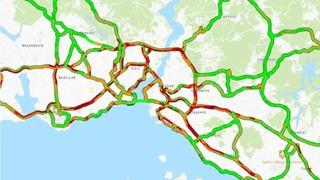 Yağmur İstanbul trafiğini kilitledi! Genel yoğunluk yüzde 80lere çıktı...