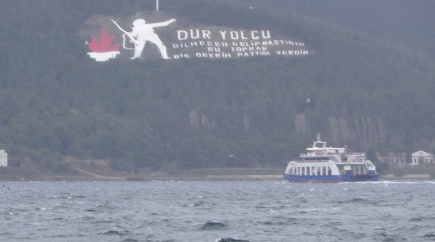 Gökçeada ve Bozcaada'ya feribot seferlerine fırtına engeli!