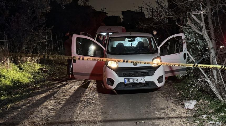 Bursa'da araçta bıçaklanan kişi öldü
