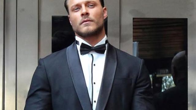 Hudutsuz Sevda'nın Kaan'ı Burak Çelik evlendi! Nikah karelerine beğeni yağdı