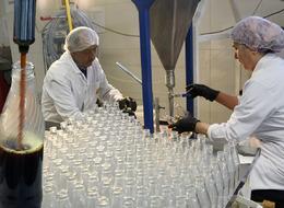 Babaannesinin 30 yıl önce yapıp sakladığı şeyi buldu! O detayı keşfedince üretime başladı, Türkiye'nin birçok yerine satıyor