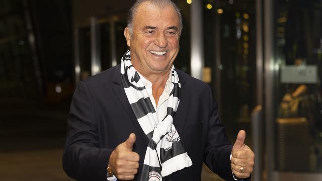 Al-Shabab ile anlaşan Fatih Terim, yeni takımının kamp yaptığı Doha'ya geldi