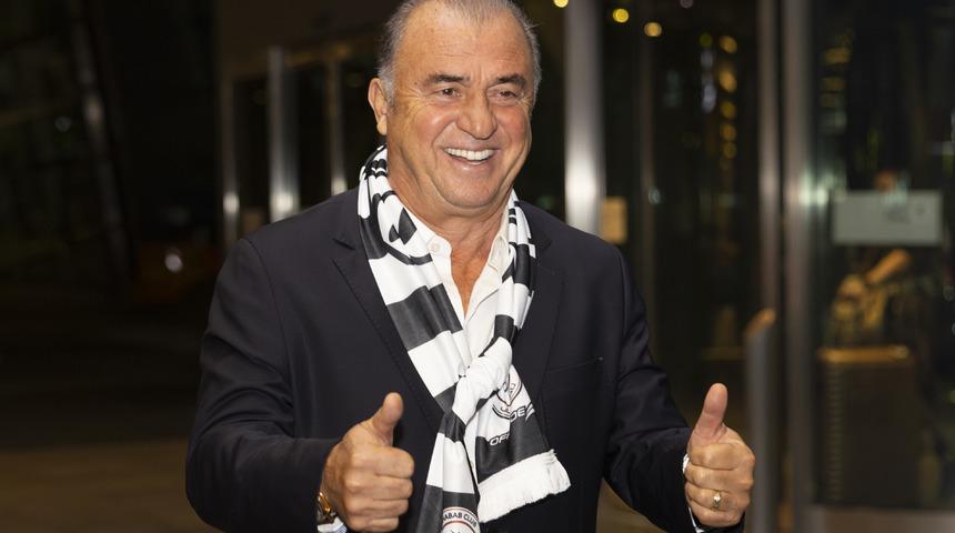 Al-Shabab ile anlaşan Fatih Terim, yeni takımının kamp yaptığı Doha'ya geldi