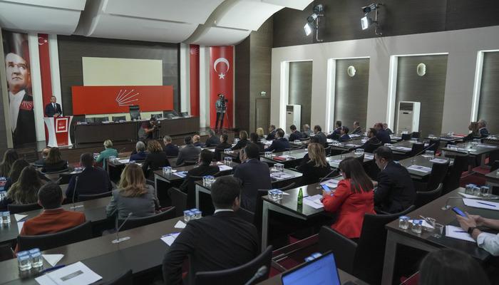 CHP Kars Milletvekili İnan Akgün Alp, kesin ihraç istemiyle disiplin kuruluna sevk edildi