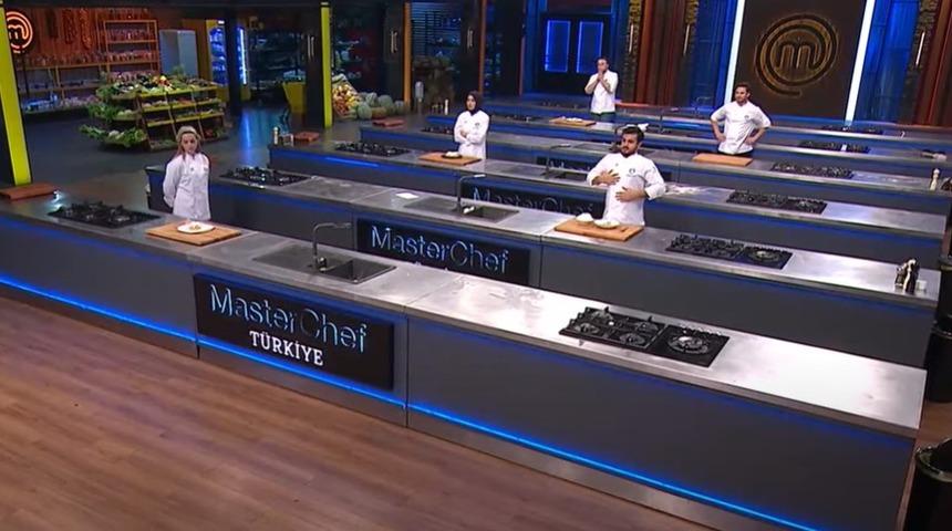 MasterChef Türkiye'nin ilk finalisti belli oldu! Sosyal medyada yorum yağdı! ''Hepimizin favorisi''
