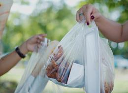 1 Ocak'ta geçerli! Bakanlık duyurdu: Alışveriş poşetine zam geldi!